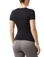 Load image into Gallery viewer, NWT Layer Zero by 32 Degrees Women's Short Sleeve Tee 2 PK Black/White M