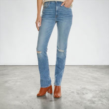 Load image into Gallery viewer, NWT 7 For All Mankind Light Blue Easy Slim Jeans with Knee Rips Size 24