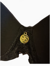 Load image into Gallery viewer, NWT Jessica Simpson Lace Trim Smooth Underwire T-Shirt Bra Black 34C