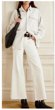 Load image into Gallery viewer, NWT Mother The Roller Fray Fairest Of Them All Jean Size 31