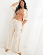 Load image into Gallery viewer, NWT Aerie Linen Blend High Waisted Trouser White Small
