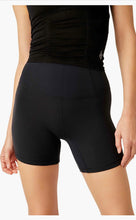 Load image into Gallery viewer, NWT FP Movement Never Better Bike Shorts Black L