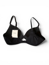 Load image into Gallery viewer, NWT Calvin Klein Women’s Black Lightly Lined T-Shirt Bra 34A