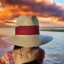 Load image into Gallery viewer, Vince Camuto Tropical Blooms Topper & Sun Hat Set