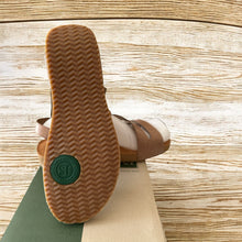 Load image into Gallery viewer, Josef Seibel Tonga 25 Nuss Nubuck 37- 6.5 US