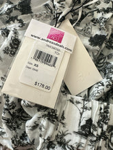 Load image into Gallery viewer, 7 FOR ALL MANKIND Peasant Top Toile Green XS