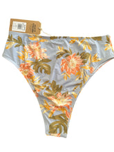 Load image into Gallery viewer, Billabong Skies for Days Rise Reversible Bikini Bottom M/10