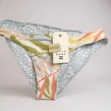 Load image into Gallery viewer, Billabong - Tropic Jungle Lowrider Reversible - Swim Bottoms S