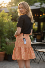 Load image into Gallery viewer, NWT Dolce &amp; Gabbana Metallic Leaf Brocade Tiered Skirt 42 (10US) Coral-Pink/Gold
