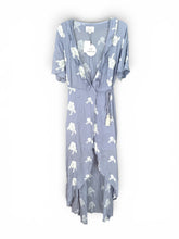Load image into Gallery viewer, NWT Lost + Wander Iris Ruffled Floral Print Short Sleeve Maxi Wrap Dress. M
