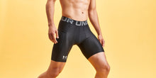 Load image into Gallery viewer, NWT MEN'S UNDER ARMOUR HEATGEAR 6" COMPRESSION SHORTS Black Small
