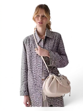 Load image into Gallery viewer, NWT kate spade Pinch Crossbody Bag Powdered Sugar
