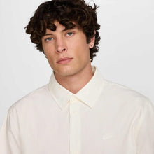 Load image into Gallery viewer, NWT Nike Men's Short-Sleeve Button-Down Shirt HJ2029-133
