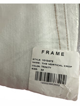 Load image into Gallery viewer, NWT FRAME The Vertical Trinity Crop Jean Blue 32
