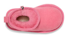 Load image into Gallery viewer, NIB UGG Toddlers Classic Ultra Mini - Cozy, Stylish &amp; Play-Ready Pink 8

