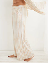 Load image into Gallery viewer, NWT Aerie Linen Blend High Waisted Trouser White Small
