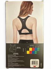 Load image into Gallery viewer, NWT GAPFit Women's Sports Bra - 2-Pack White &amp; Black M
