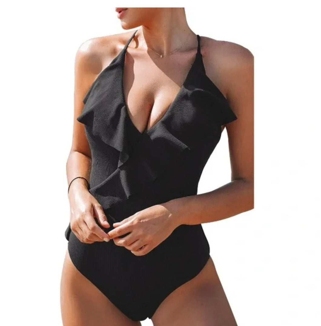Cupshe Women's Swimwear Black Ruffled One Piece Swimsuit Neckline Monokini L