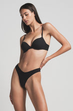 Load image into Gallery viewer, SKIMS Fits Everybody Push-Up Bra BR-UWR-2295 ÓNIX 36DD
