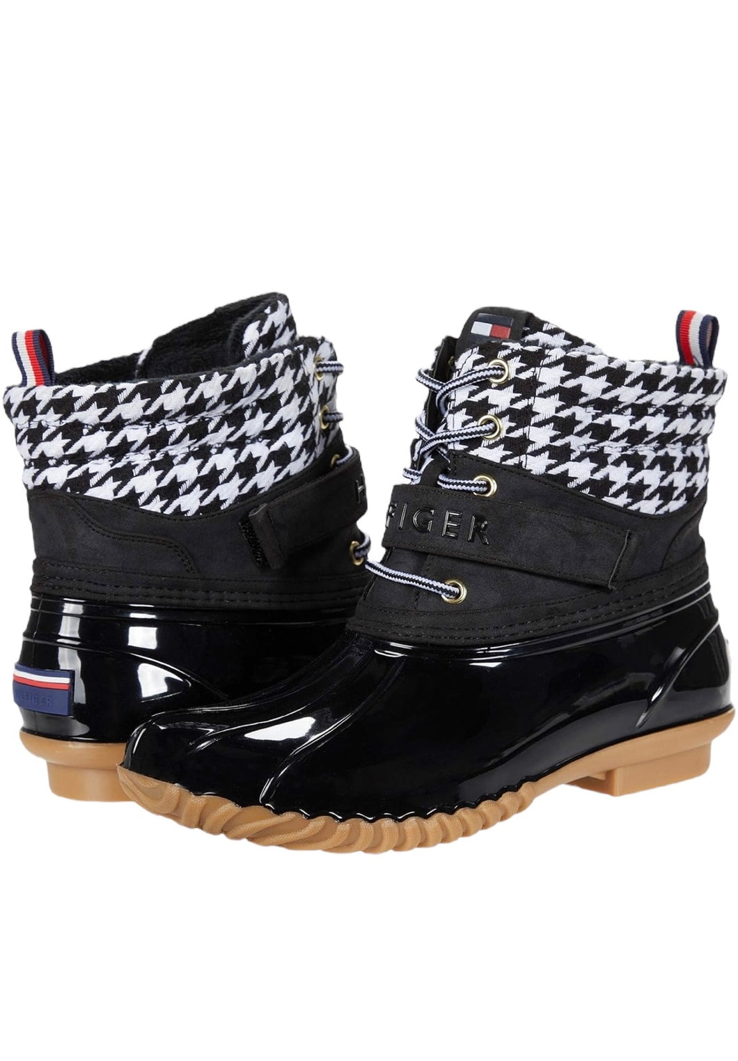 Tommy Hilfiger's Huski rain boots. Black 8