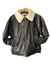 Load image into Gallery viewer, 4TH &amp; RECKLESS sold by BHFO O Benson Womens Faux Fur Trim Heavy Bomber BK S
