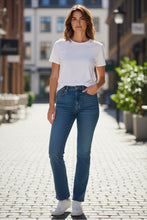 Load image into Gallery viewer, Women’s Wrangler High Rise Bootcut Free to Stretch Blue 2/26
