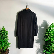 Load image into Gallery viewer, One grey day Rassi Midi Dress in Black S
