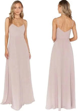 Load image into Gallery viewer, Show Me Your Mumu Faith Maxi Dress in Dusty Blush Crisp S
