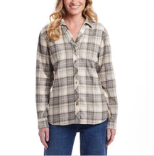 Load image into Gallery viewer, Weatherproof Classic-Fit Long-Sleeve Lightweight Plaid Flannel Green Small
