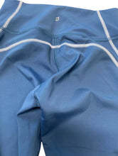Load image into Gallery viewer, Peloton PS121 Move Mission Seamed Leggings Blue Women&#39;s Size S
