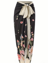 Load image into Gallery viewer, AD Black Floral Print Swimsuit Set With Adjustable Ties &amp; Reversible XL
