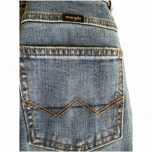 Load image into Gallery viewer, Women’s Wrangler High Rise Bootcut Free to Stretch Blue 2/26
