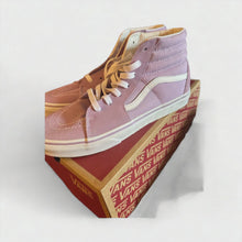 Load and play video in Gallery viewer, Vans SK8-Hi Sea Fog-True White 7 Juniors
