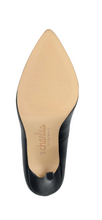 Load image into Gallery viewer, CHARLES BY CHARLES DAVID Pact Pointed Toe Pump. Black 9M
